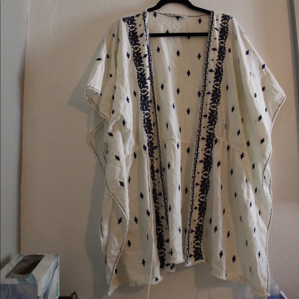 Blue and Cream Patterned Cardigan